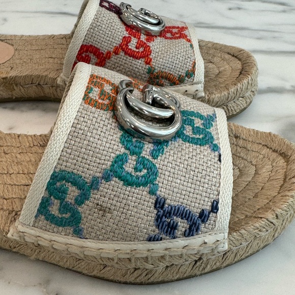 ♥️ GUCCI Rainbow & Neutral Plaque Espadrille 36 6 Excellent Condition Cute!! ♥️ - Picture 3 of 10